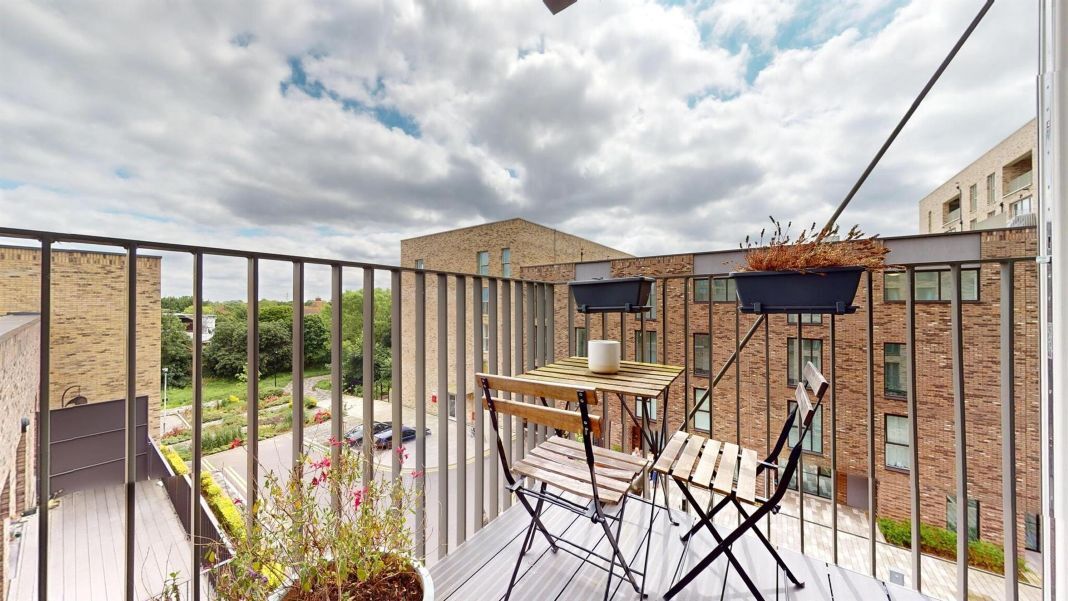 Estate agent in Newham - Barrain London Estate Agency